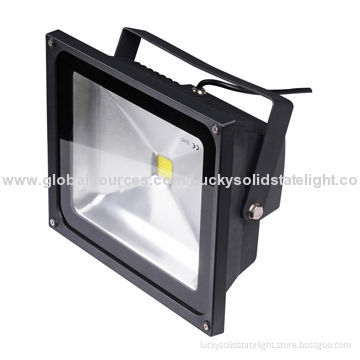 LED Floodlight with CE and RoHS Marks, IP65, 50,000 Hours Lifespan, 3 Years Warranty